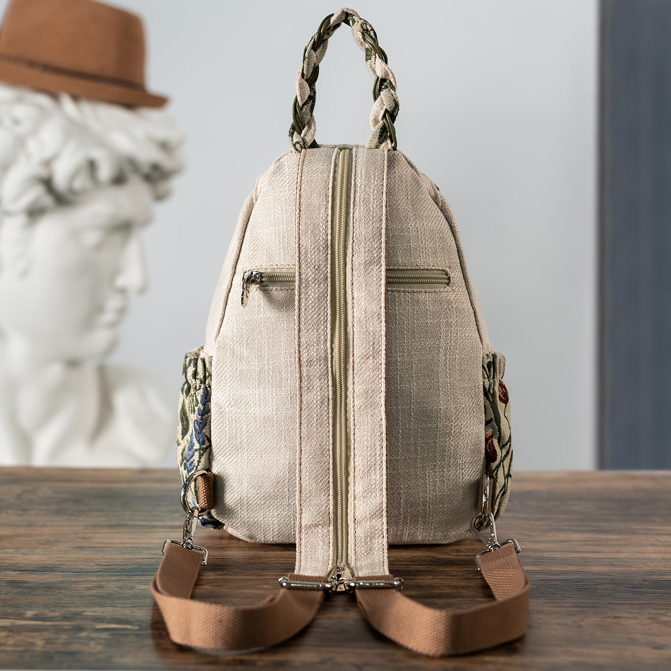EthnoCharm Stickerei Rucksack – Künstlerisch und Praktisch
