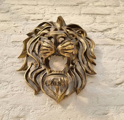 Majestätische Löwenkopf-Wanddekoration - Symbol für Kraft und Eleganz