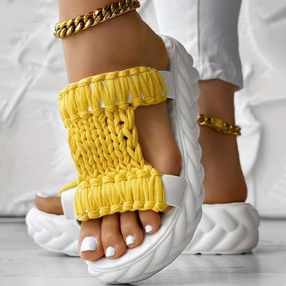 Bequeme Damen Sandalen mit Geflochtenem Obermaterial und Plattformsohle