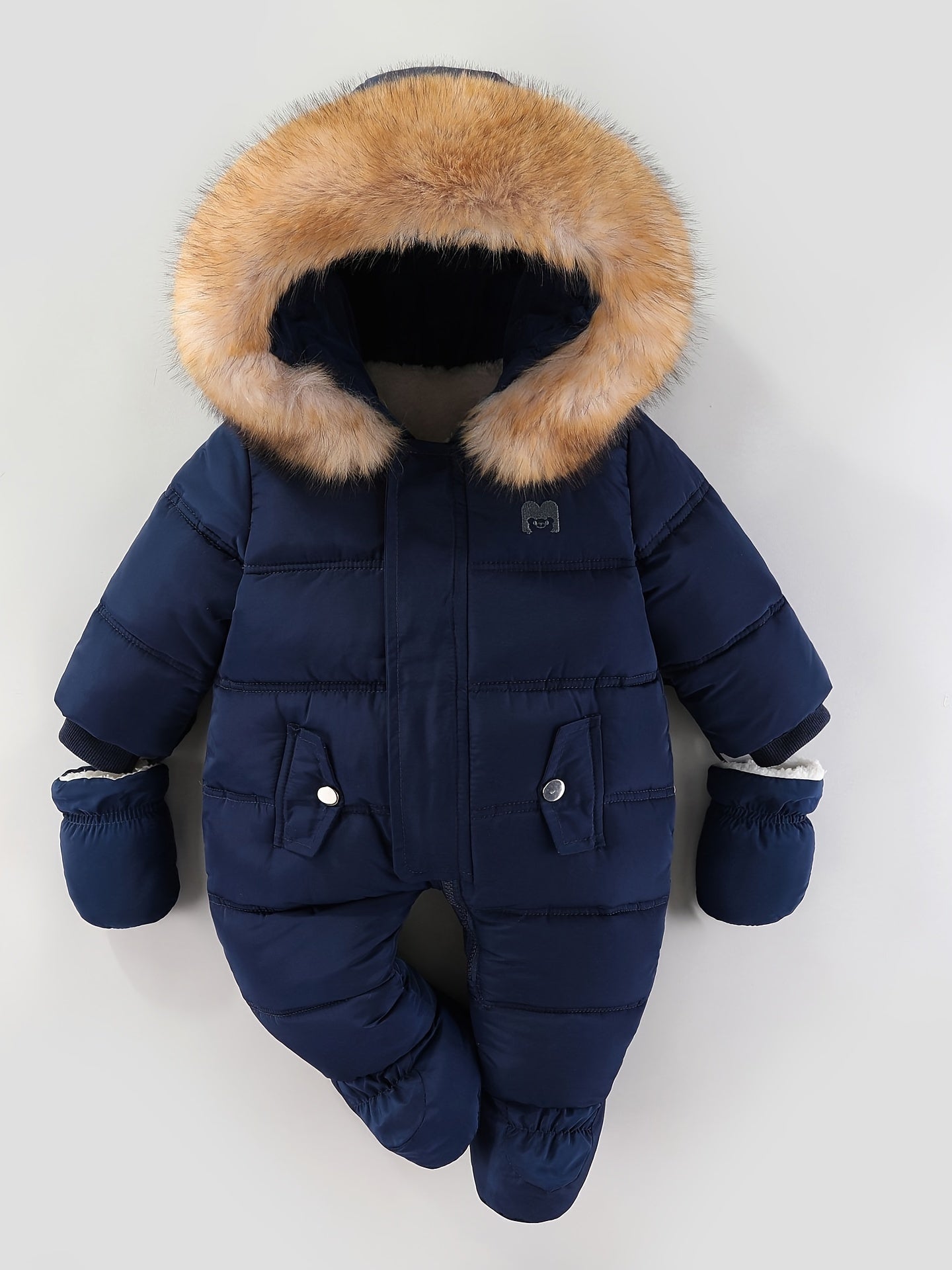 Snowy Baby Strampler – Warmer Winter-Overall mit Kapuze für draußen