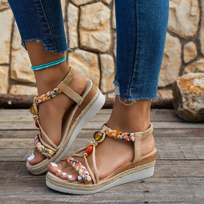 Bohemian handgewebte Jute Wedge Sandalen mit Blumen, Perlen und verstellbarem Knöchelriemen