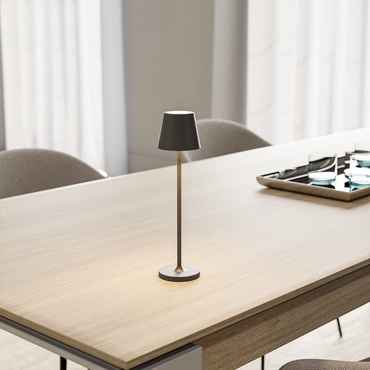 Minimalistische LED-Tischlampe