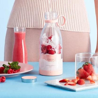SmoothieGo – Kompakter und Tragbarer Smoothie-Mixer