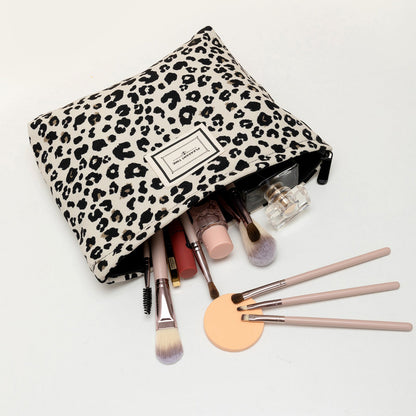 Schicke Leoparden-Make-up-Tasche – Kompakt und Funktional