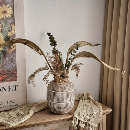 Rustikale Geometrische Vase – Natürliche Atmosphäre für dein Interieur