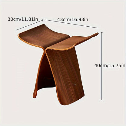 Eleganter Schmetterlingshocker – Zeitloses Design für Wohnzimmer und Eingangsbereich