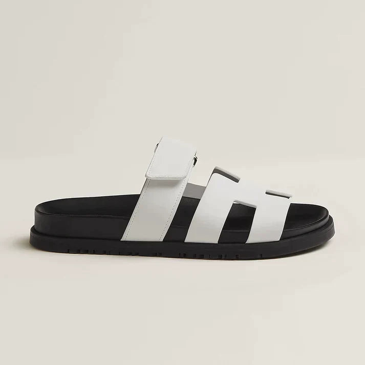 Minimalistische Sandalen – Komfort und Stil