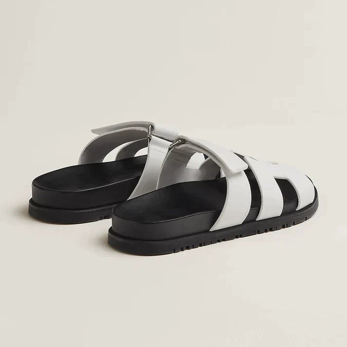 Minimalistische Sandalen – Komfort und Stil