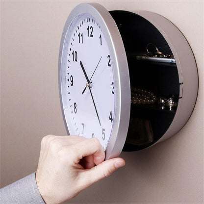 Wanduhr mit geheimem Stauraum – Praktisch und diskret