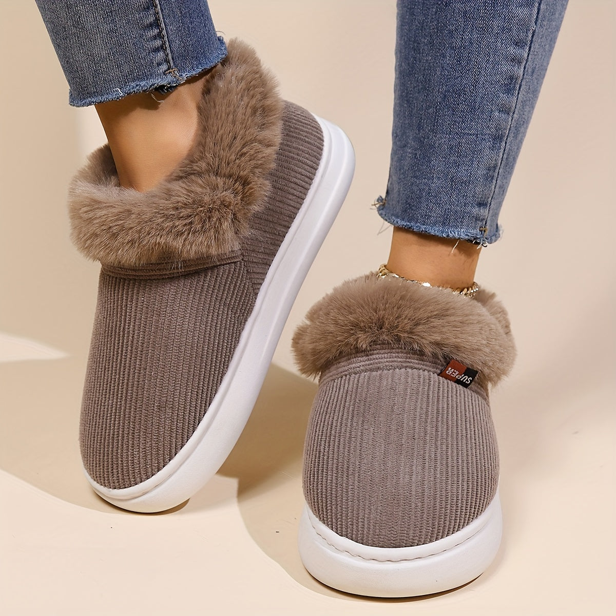 Liza Fluffy Hausschuh – Wärme und Komfort für Damen