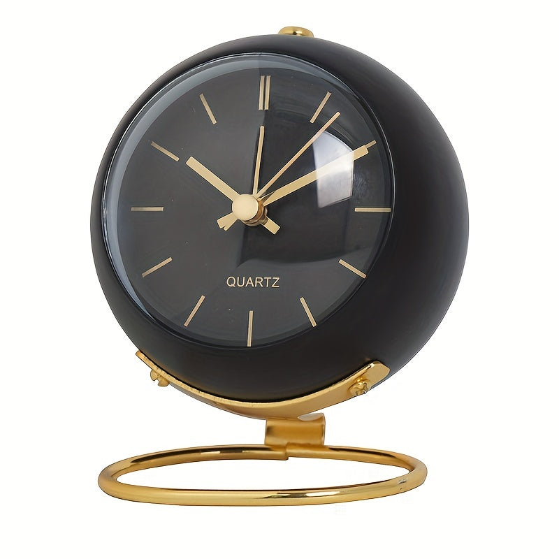 Nordic Silent Desk Clock – Leuchtende Zeiger & Metallrahmen