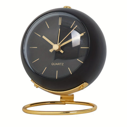 Nordic Silent Desk Clock – Leuchtende Zeiger & Metallrahmen