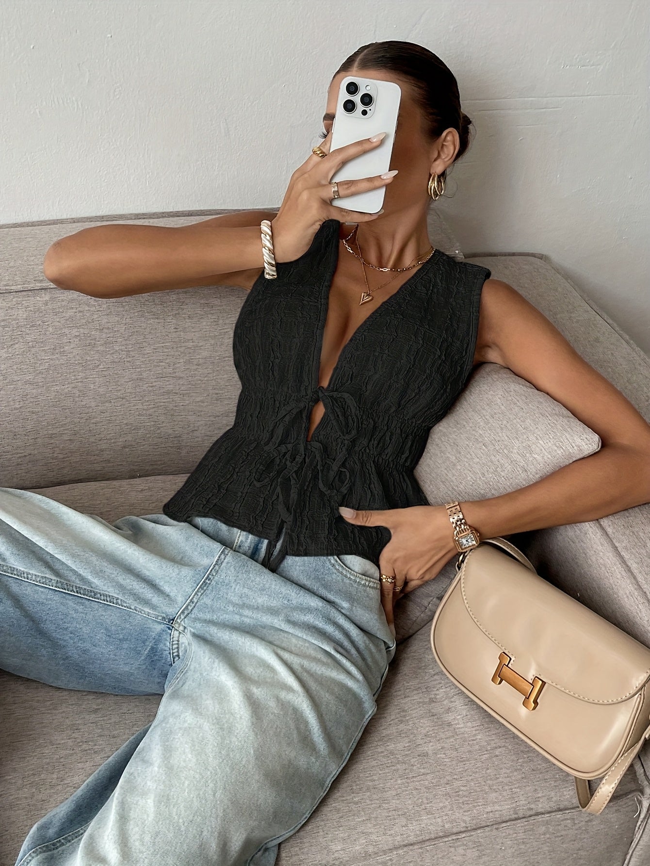 Damen Casual Elegante Ärmellose Bluse – Französisch Stilvoll mit V-Ausschnitt und Rüschen