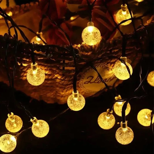 Solar LED Lichterkette mit Kugeln – Warm und Gemütlich