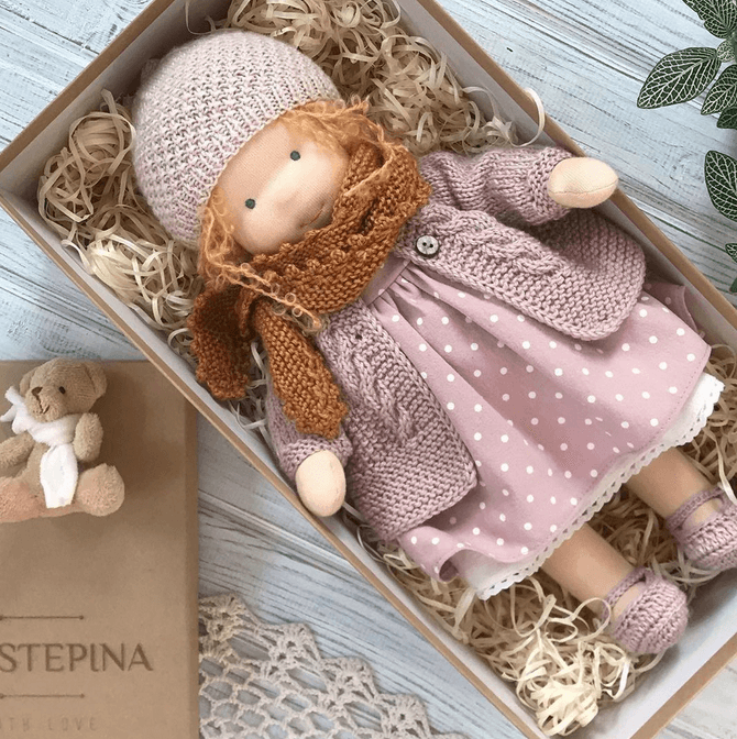Lana Waldorf Puppe – Weich, Nachhaltig und Handgemacht