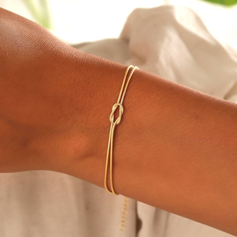 Elegante Knotenarmband – Subtil und Raffiniert