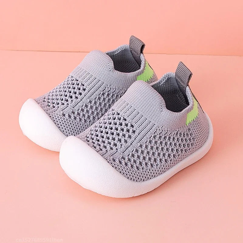Atmungsaktive Babyschuhe mit flexibler Sohle