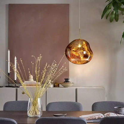 Design Hängeleuchte Melt – Stilvolles und Atmosphärisches Lichtobjekt