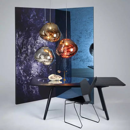 Design Hängeleuchte Melt – Stilvolles und Atmosphärisches Lichtobjekt
