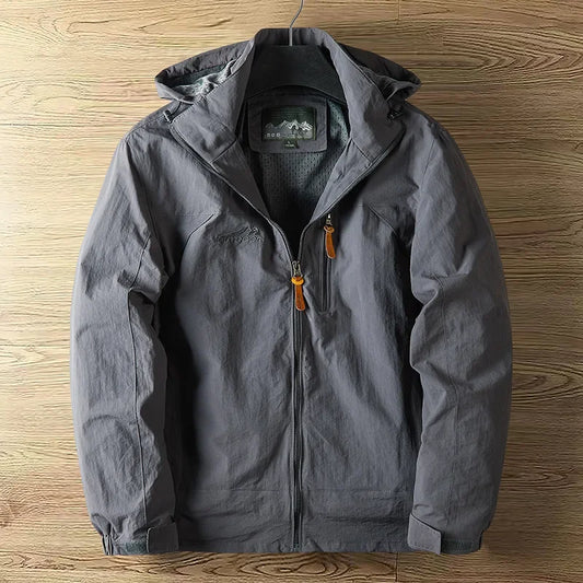 Herren Outdoor Jacke mit Kapuze – Wasserdicht und Komfortabel