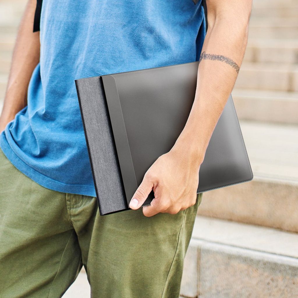PowerDesk Sleeve – Schlanke Laptop-Hüllen mit Drahtloser Ladefunktion