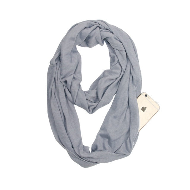 Reissjaal mit Versteckter Tasche – Infinity Stil & Sicherheit in Einem