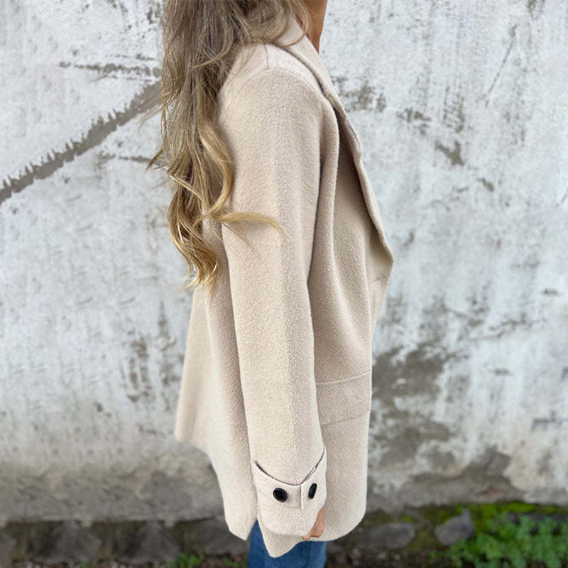 ClassicCozy Damenmantel – Zeitlose Eleganz trifft auf Komfort