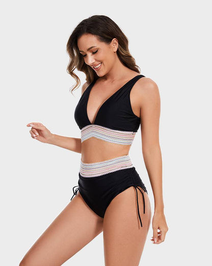 Eleganter Shaping-Bikini – Unterstützung und Komfort am Wasser