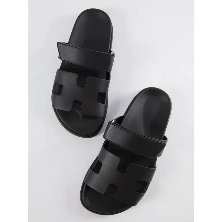 Minimalistische Sandalen – Komfort und Stil