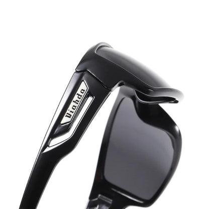 Sportliche Sonnenbrille mit Polarisierenden Gläsern – UV400 Schutz für Aktivitäten im Freien