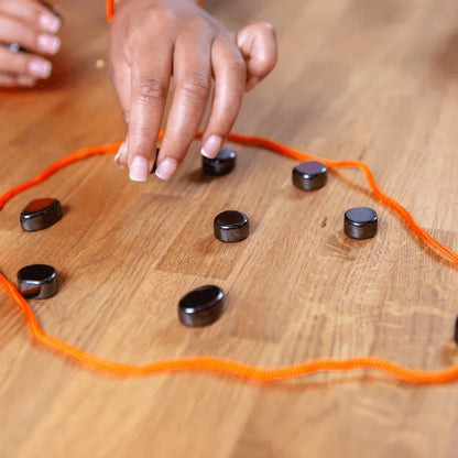 Magnetisches Taktikspiel – Fange die Magnetherausforderung